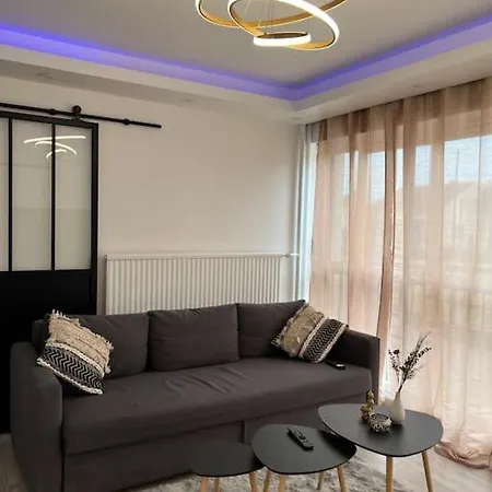F2 à 12 Mn De Paris Avec Sauna - Parking Privé * Argenteuil