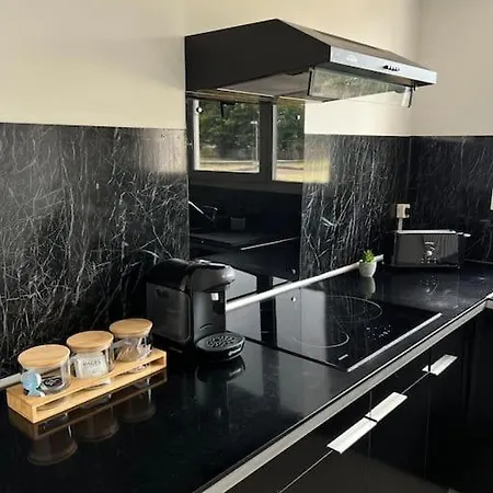 Appartement F2 à 12 Mn De Paris Avec Sauna - Parking Privé *